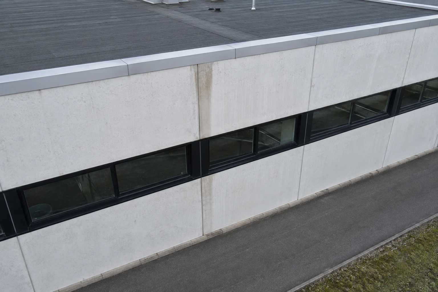 Building 04 · West elevation